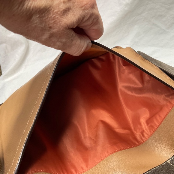 Scout by PPB Leather Convertible Crossbody Messenger and Diaper Bag - Picture 9 of 15